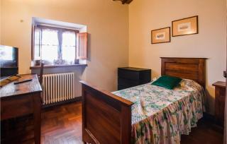 Stunning Home In Mazzolla With Wifi - 2