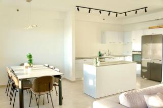 Wonderful Flat - Seaview Apartment 4BDR - 4