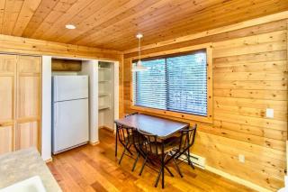 Lovely Log Cabin With Fire Pit! - Duck Creek Village - 6