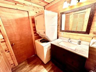Lovely Log Cabin With Fire Pit! - Duck Creek Village - 1
