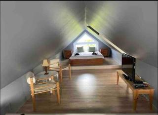 Tremblant Village Retreat!Steps to hill & trails - 5