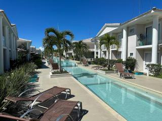 Casa toda climatizada com 2 suítes, gourmet privativo e internet 300MBPS no Residencial Monte das Oliveiras em Arraial D'Ajuda , condomínio com piscinas, sauna e portaria 24hrs. - 7