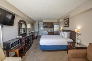Recently updated Oceanfront Studio- Sea Mist 20306 - Myrtle Beach - 6