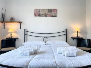 [Loano 2] parcheggio privato - wifi- giardino - 5