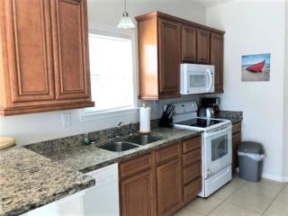 Sweet Cottage by the Amazing Beach 370 - Myrtle Beach - 2