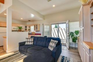 Luxe Pasadena Casita with Fireplace and Grill - Pasadena - 4