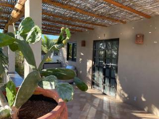 Casa Pure Baja-Infinity Pool, Lush Garden Oasis - El Pescadero - 2