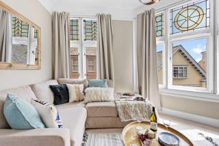 Flat 2 Fairfax Place - Modern stylish flat with plenty of charm in central Dartmouth - 2