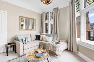 Flat 2 Fairfax Place - Modern stylish flat with plenty of charm in central Dartmouth - 1