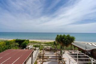 SEAFRONT SUITE 5 Stars - Comfortable Apartment - Marina di Strongoli - 3