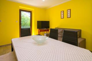 Apartments with a parking space Losinj, Losinj - 21194 - 2