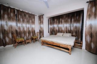 BERG'S BEACH HOUSE - 4