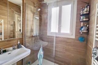 HENRI CAMILLE REAL ESTATE- Santiago - 2 bedrooms close Croisette - 1