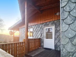 5 person holiday home in LONEVÅG-By Traum - 5