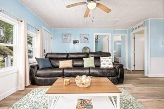 Cozy Coastal Cottage - Rockport - 9