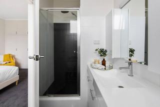 Chic Caulfield North Retreat - 3