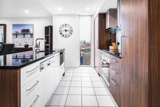 Penthouse 406 The Frontage Victor Harbor - 4