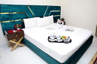 Royalton Inn Hotel - Gulberg - Lahore - 0