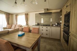 Beautiful Caravan With Stunning Sea Views At Haven Hopton Ref 80001H - Great Yarmouth - 4