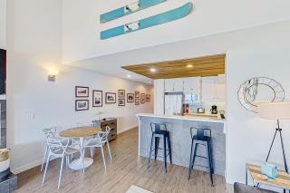 Lake Chelan Shores Picture Perfect 11 to 6 - Chelan - 2