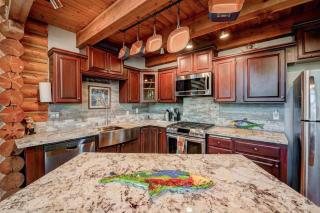 The Happy Bear Lodge - 1