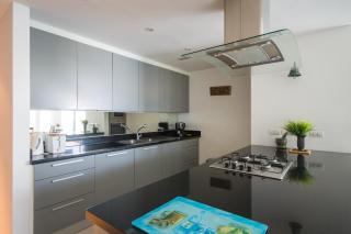 Surin Heights Villa - 9