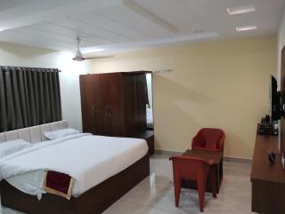 CVR Banquet Hall And Lodging - Khammam - 3
