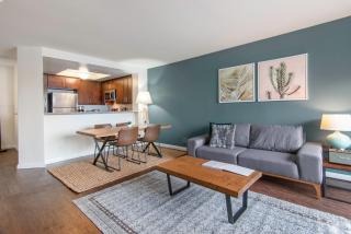 Hollywood 1BR w Gym Spa Pool nr shops LAX-53 - 8