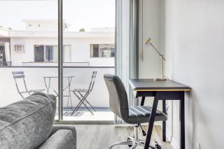 Hollywood 1BR w Pool nr metro restaurants LAX-500 - 8