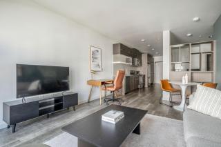 First Hill jr 1br w gym roof lounge SEA-576 - 8