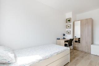 Private room in renovated apartment - Tram 1 min walk - Nice - 2