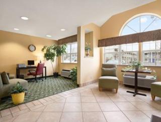 Days Inn & Suites by Wyndham Lafayette IN - Lafayette - 1