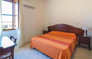 1 Bedroom Pet Friendly Home In Orosei - Orosei - 8