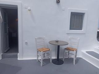 AQUA SERENITY LUXURY SUITES SANTORINI - 5