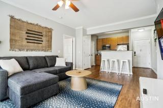 Extremely Comfortable King Beds in Super Cute Apt - Austin - 7