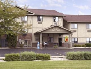 Super 8 by Wyndham Ottawa Starved Rock - 9