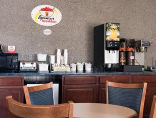 Super 8 by Wyndham Danville - Danville - 6