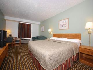 Super 8 by Wyndham Bolivar - 5