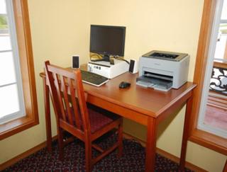 Super 8 by Wyndham Bolivar - Bolivar - 1