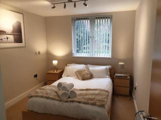 Birmingham Emerald 2-bedroom Apartment City Centre - Birmingham - 5