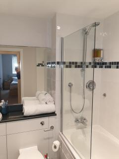Birmingham Emerald 2-bedroom Apartment City Centre - Birmingham - 8