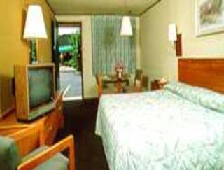 Knights Inn Pittston - 7