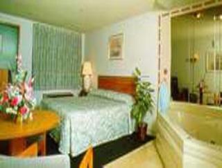 Knights Inn Pittston - 6