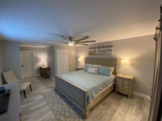 3 bedroom 2 bath with hot tub, game room and boat slip - Crystal River - 3