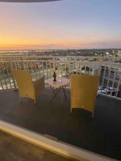 2 Bedroom 2 bath Condo on the Beach on the 8th Floor - 0