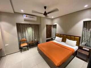 Hotel Vrindavan Deluxe Kolhapur - Kolhapur - 3