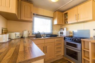 8 Berth Caravan For Hire By The Beautiful Beach In Heacham, Norfolk Ref 21055A - 7