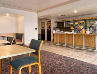 Rodeway Inn - 8