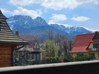 Giewont View Apartamenty z widokiem - Butikowe & Sauna - Grunwaldzka Krupówki Centrum Zakopane by RentiloPL - Zakopane - 8