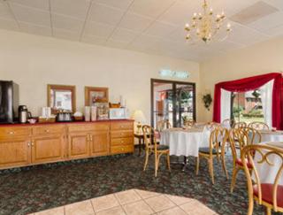 Econo Lodge Middlesboro - 4